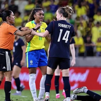 Amistoso da seleção brasileira feminina termina com sete expulsões