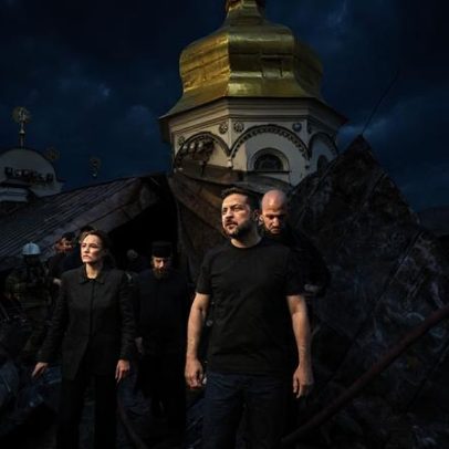 Ataques russos deixam ao menos 10 mortos e atingem mosteiro ucraniano UNESCO