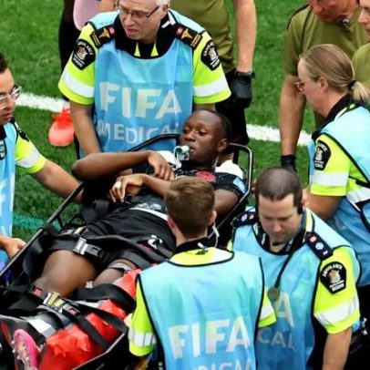 Koné sofre fratura durante vitória do Canadá na Copa do Mundo