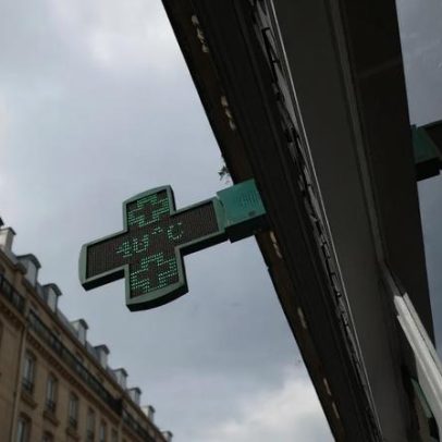 Meninos de 2 e 4 anos morrem em carro durante onda de calor extremo na França