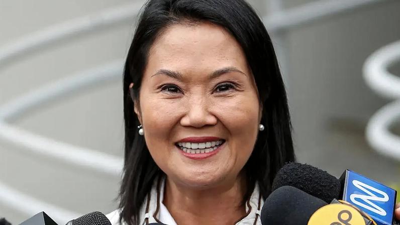 Keiko Fujimori fala com a imprensa em Lima - 19/06/2026