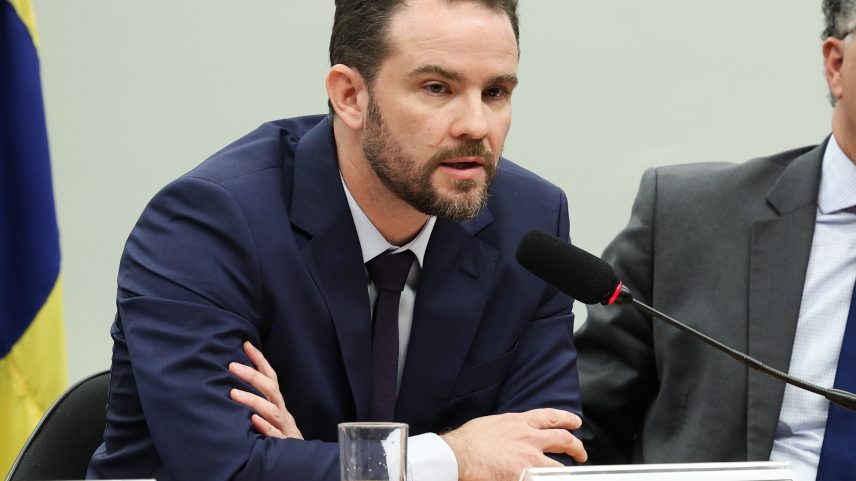 Dario Durigan também considerou lamentável que essa movimentação ocorra perto do período eleitoral