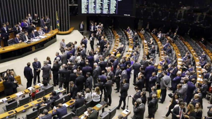 Câmara aprova regras que aliviam despesas de R$ 163,5 milhões de partidos