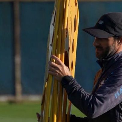 Elenco do Grêmio se reapresenta e já faz treino
