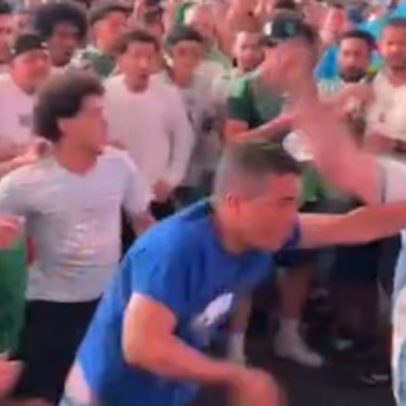 Torcedores da Argentina e Argélia brigam em Times Square antes da Copa