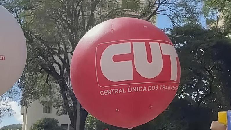 Ato realizado pela Central Única dos Trabalhadores (CUT), no dia 1° de maio em Belo Horizonte (MG)