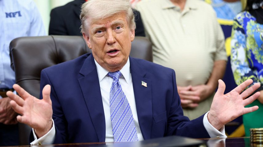 Trump disse também que Israel concordou em retirar tropas que estavam se preparando para atacar o Líbano