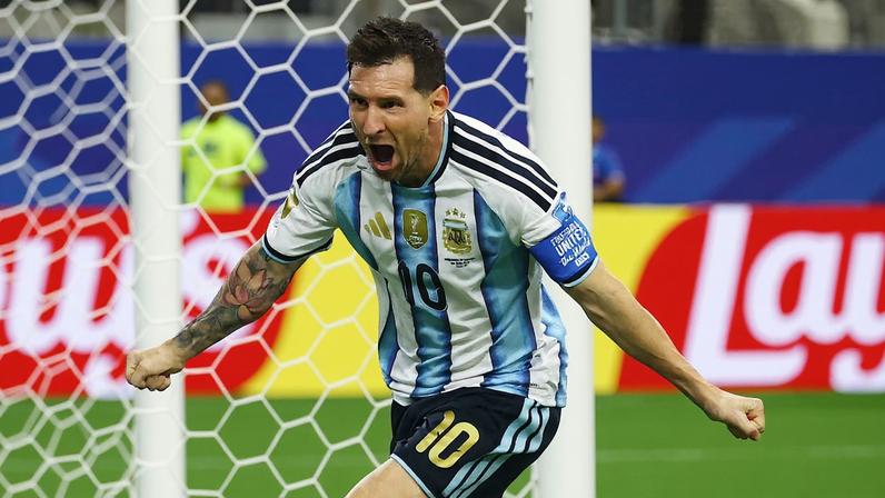 Messi mostra uma descomunal vontade nesta Copa. Por dois motivos. Será a sua última Copa e por seu pai, doente