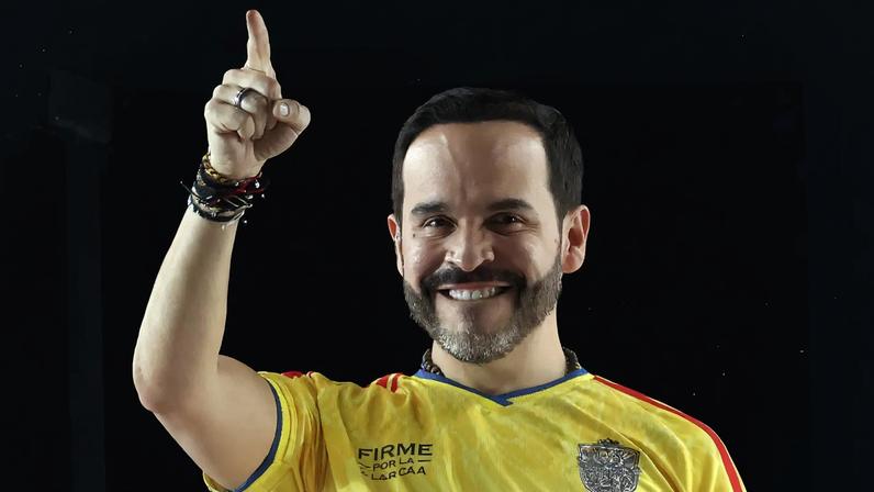 O colombiano Abelardo de la Espriella é o mais recente presidente de direita eleito após o fim do financiamento da Usaid, agência governamental dos Estados Unidos. (Foto: EFE / Mauricio Dueñas Castañeda)