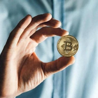 Compras corporativas de bitcoin recuam em junho