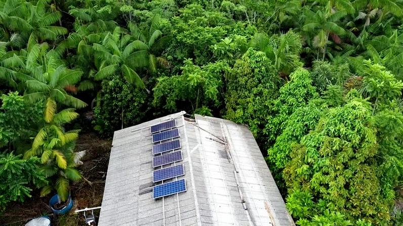 Transição energética justa: baterias podem ampliar o acesso, a resiliência e o desenvolvimento das comunidades.