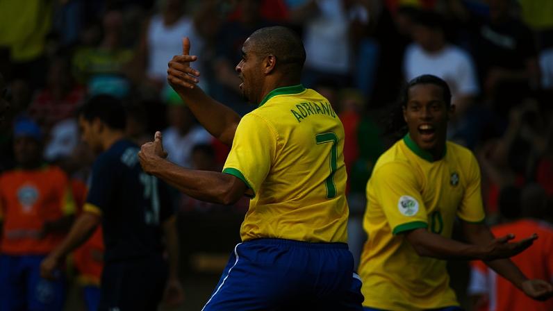 Adriano e Ronaldinho na Copa do Mundo de 2006