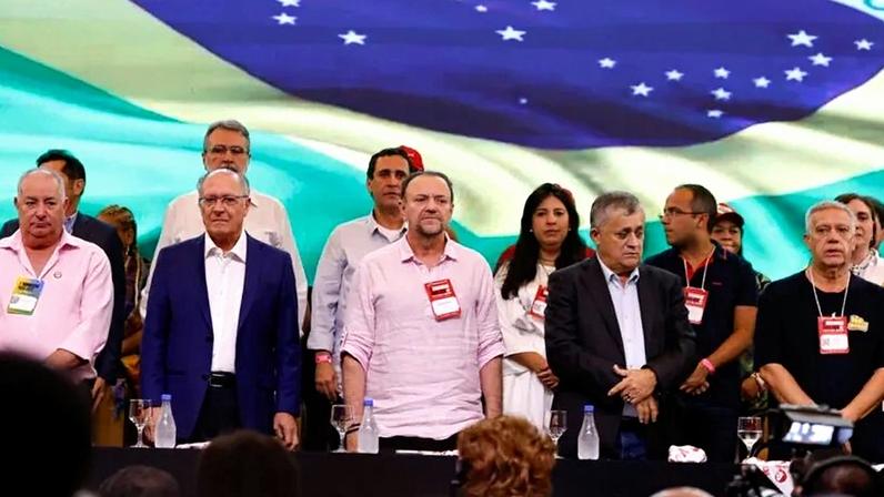 Ministros de Lula discutem reforma do Judiciário em seminário do PT