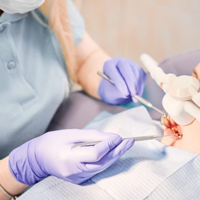 Senado aprova piso de R$ 13,6 mil para médicos e cirurgiões-dentistas
