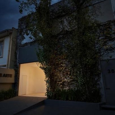 Bolsa de Arte reabre em Porto Alegre e inicia nova fase com Almeida & Dale
