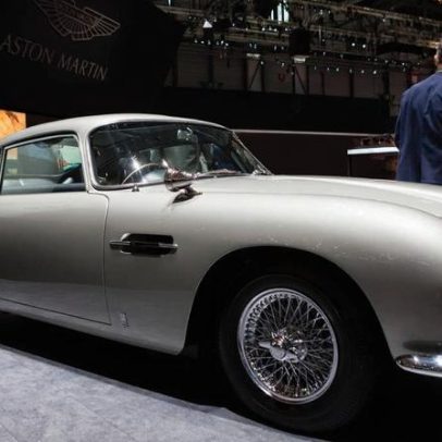 Carro clássico de 1963 com 282 cv, ícone de espionagem nas telas