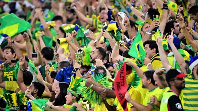 Torcer pode conectar ainda mais as pessoas, segundo estudos (Alexandre Battibugli/Placar)