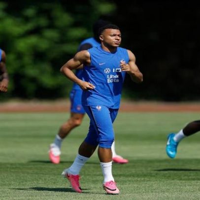 França mira marca do Brasil na Copa, mesmo com mudanças após geração vitoriosa