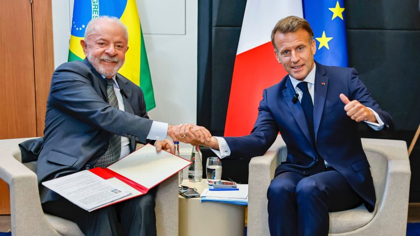 Lula foi convidado por Macron para o evento