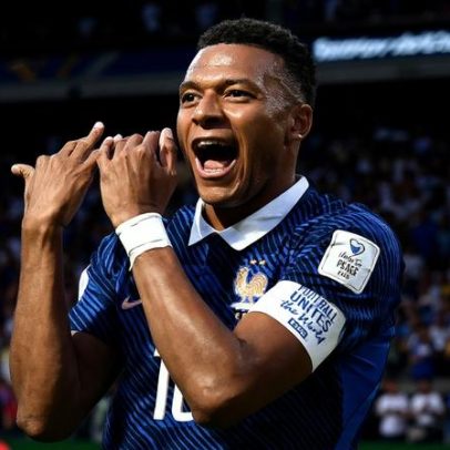 Mbappé cumpre promessa na Copa e surpreende com comemoração inédita
