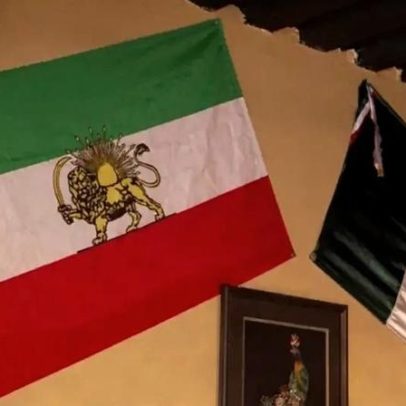 Proibição da bandeira pré-Revolução Islâmica em jogo do Irã é polêmica