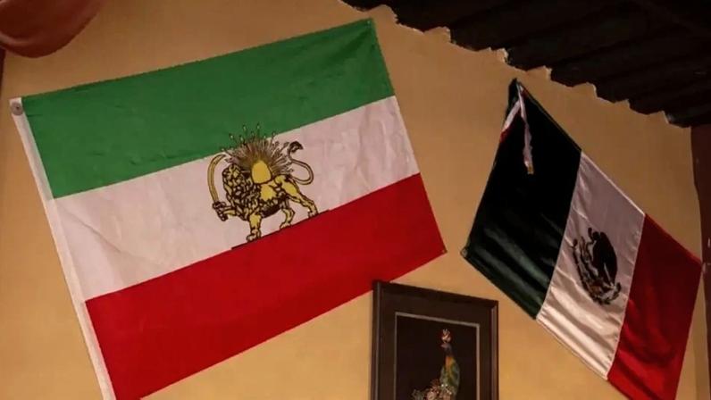 Proibição da bandeira pré-Revolução Islâmica em jogo do Irã é polêmica