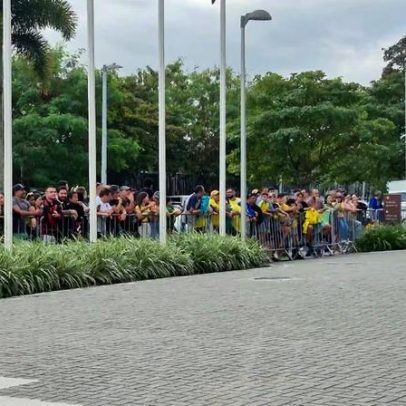 Seleção brasileira parte para a Copa do Mundo; acompanhe o embarque ao vivo
