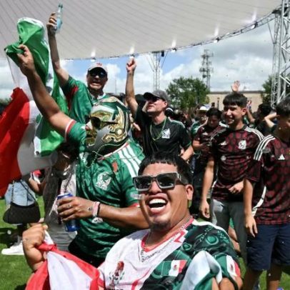 Comunidade mexicana cria clima de Copa em Houston para estreia no Mundial