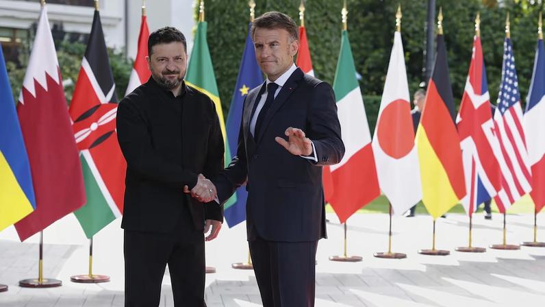 Macron recebe o presidente ucraniano Volodmir Zelenski