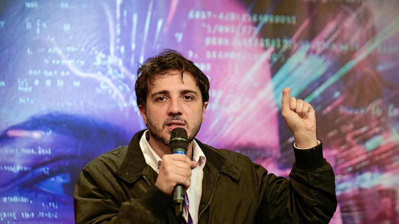 Pré-candidato da Missão afirmou que há possibilidade de aliança com o ex-governador de Goiás, criticou o senador Flávio Bolsonaro e fez acenos ao mercado financeiro em evento com investidores na Faria Lima