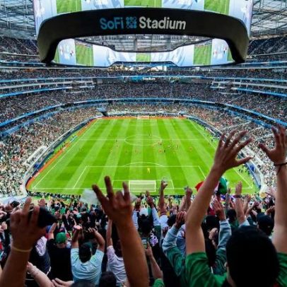 Stádio de Los Angeles, com teto transparente, é o mais caro da Copa