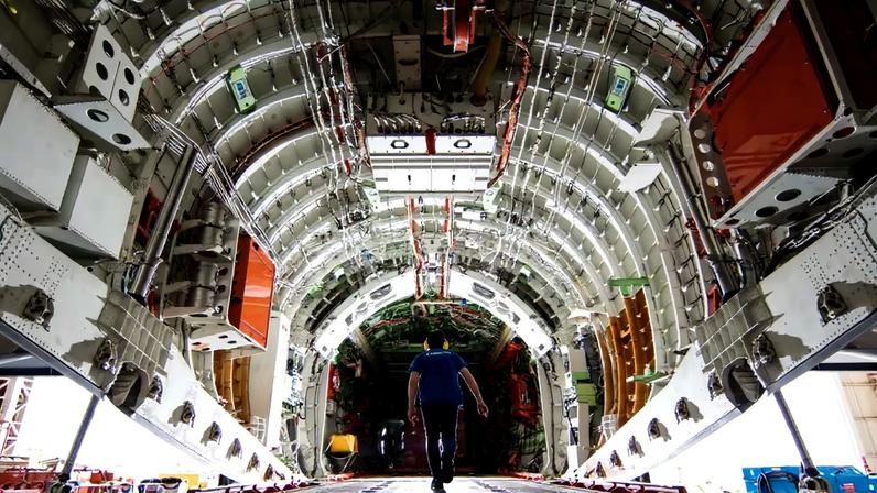 Projetos de aeronaves combinam inovação, eficiência, sustentabilidade e padrões avançados de segurança