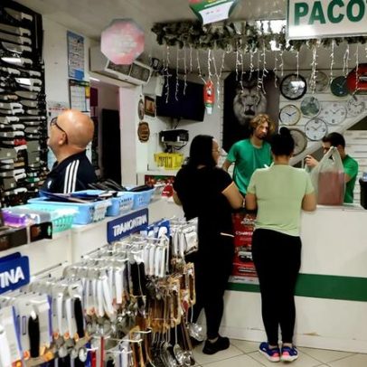 Mais empresas em 2024, mas salário médio permanece estável