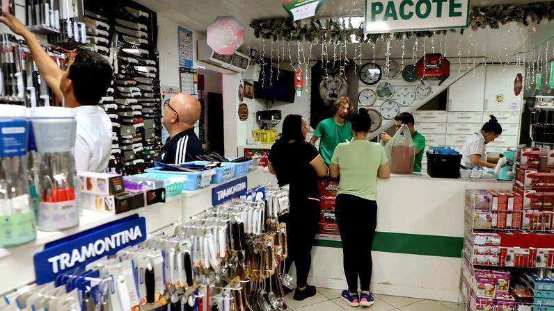 Atividades ligadas ao comércio apresentaram maior número de empresas, pessoal ocupado e pessoal assalariado em 2024 - Ari Dias/AEN