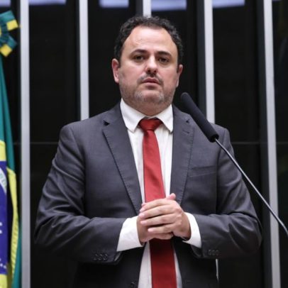 Glauber Braga solicita retorno à Câmara dos Deputados