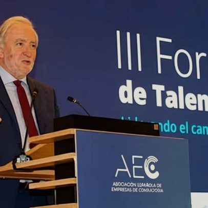 Consultorias tecnológicas aumentam quadro de funcionários 4,7% em 2025 com IA