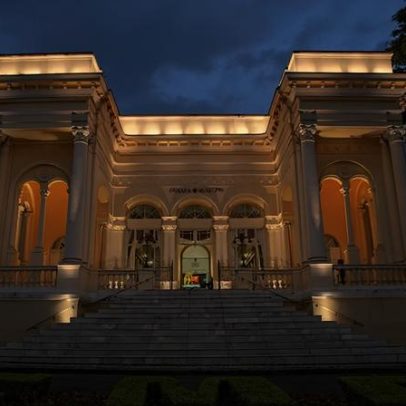 Câmara de Curitiba define projeto de modernização do prédio do Legislativo