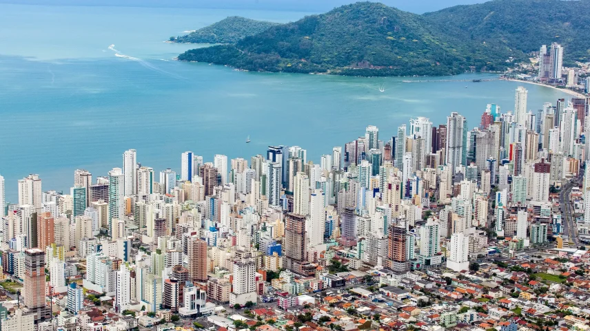 Plano Diretor pode alterar zoneamento na cidade do litoral catarinense. (Foto: Marcos Schafer/Secretaria do Turismo de Balneário Camboriú)