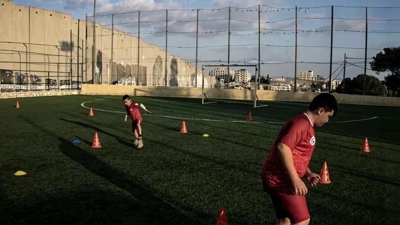 Campo de futebol na Palestina