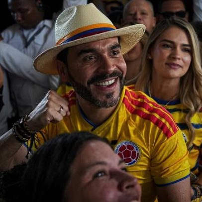 La Espriella vence eleição na Colômbia, segundo apuração preliminar