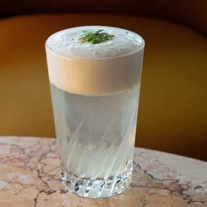 Cocktails de espuma voltam aos bares da Ásia