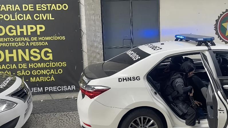 Delegado é baleado durante blitz em Niterói (RJ).