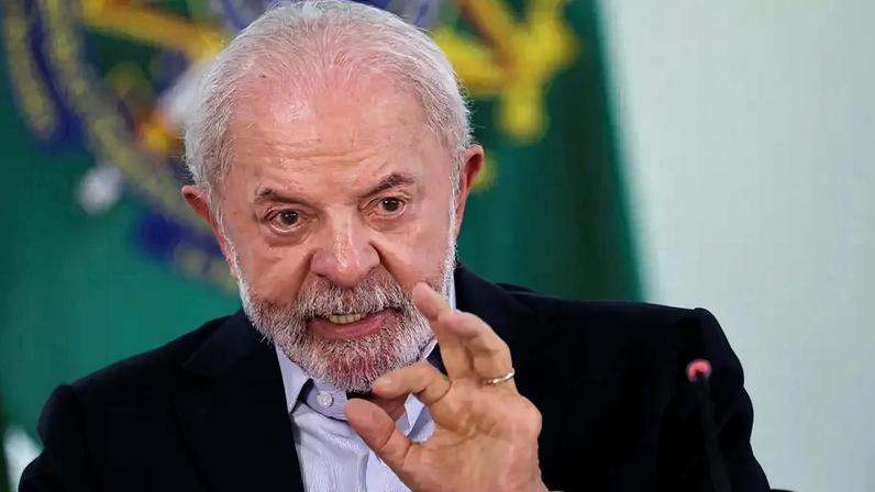 Presidente Luiz Inácio Lula da Silva discursa durante cerimônia no Palácio do Planalto 31 de outubro de 2025 REUTERS/Adriano Machado