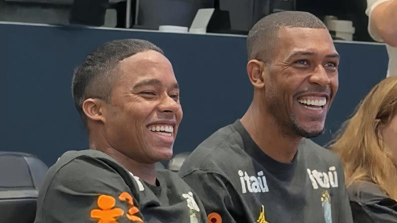 Endrick e Rayan durante coletiva da Seleção Brasileira