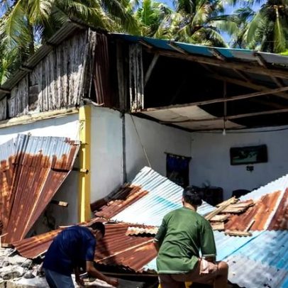 Mais de 32 mil desalojados após terremoto de magnitude 7,8 nas Filipinas