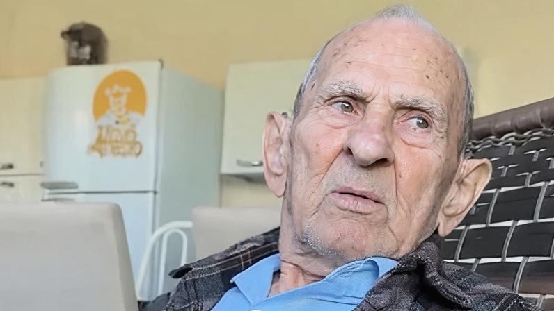 Vovô Anésio teve uma parada cardiorrespiratória e não resistiu