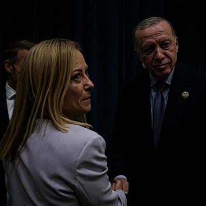Primeira-ministra italiana discute com G7 medidas para parar de fumar