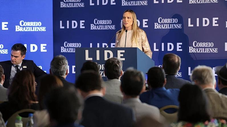 Celina também criticou adversários políticos que, segundo ela, fizeram ataques ao banco durante o período pré-eleitoral