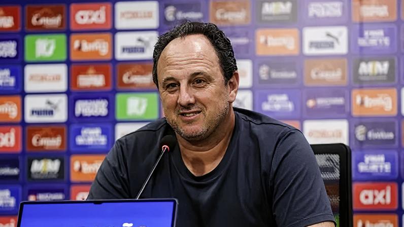 Rogério Ceni, treinador do Bahia, durante entrevista coletiva