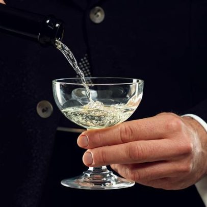 Especialistas em vinho dizem para não beber champanhe em taças flute